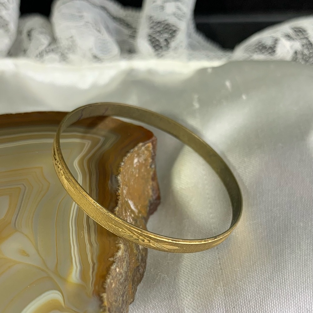 VINTAGE GOLD PLATED BABY BANGLE BRACELET